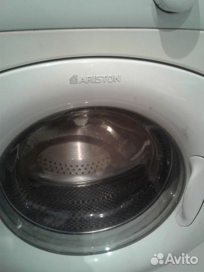 Продам стиральную машину Ariston