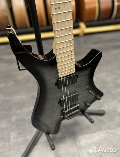 Электрогитара безголовая (новая)