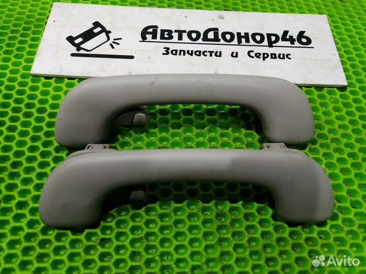 Ручка потолка задняя Renault Megane 3