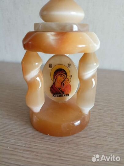 Ротонда Казанская из селенита