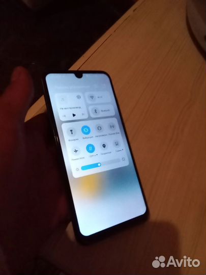 Телефон honor 10I