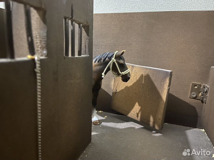 Конюшня schleich