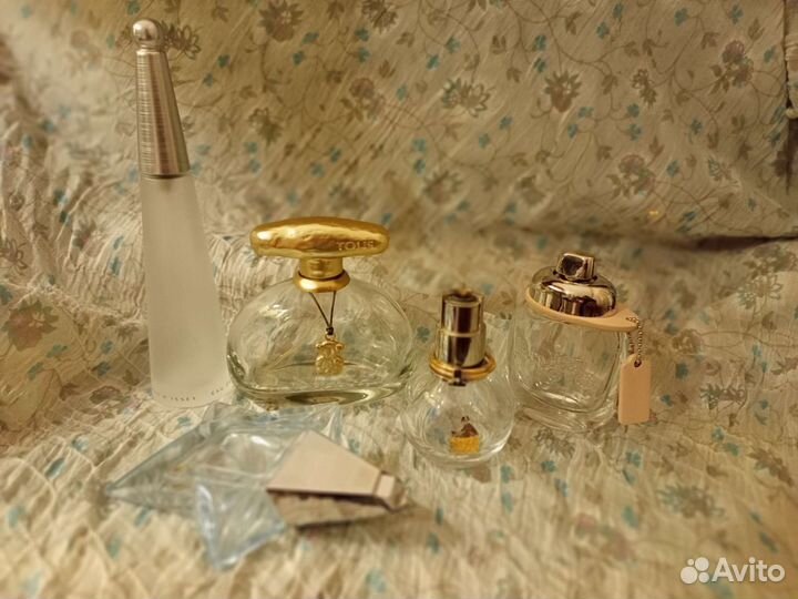 Пустые флаконы от парфюма