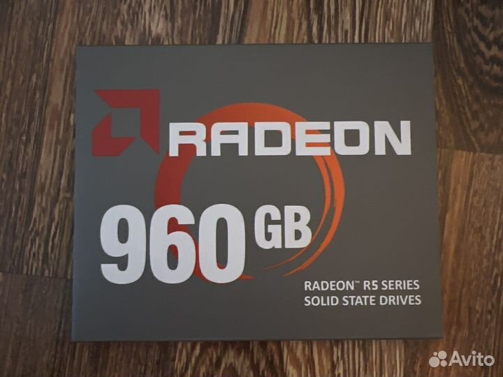 Ssd диск 960gb AMD Radeon R5