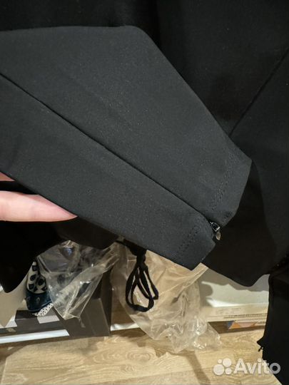 Новый топ Zara из высотехнологичной ткани