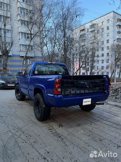 Chevrolet Silverado 4.3 МТ, 2004, 300 000 км