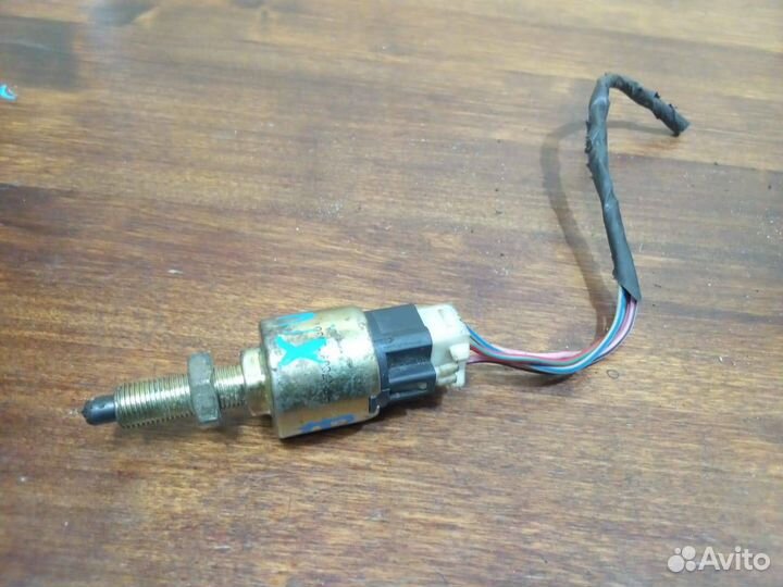 Датчик включения сцепления Baw Fenix