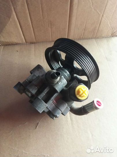 Насос гура Toyota ectima 2001 г.в. 2.4 л