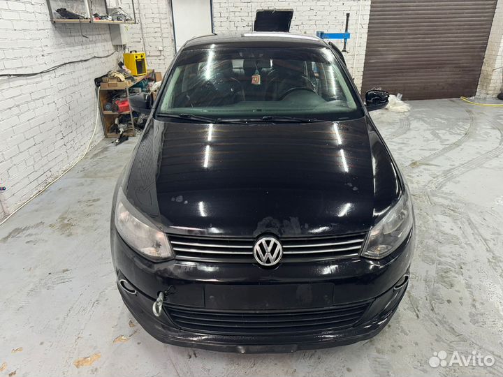 В разборе VW Polo 5 Седан 2012 г. на бу Запчасти