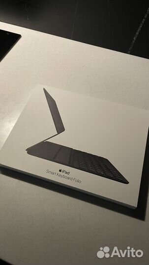 Клавиатура iPad Pro SMART Keyboard Folio 12,9