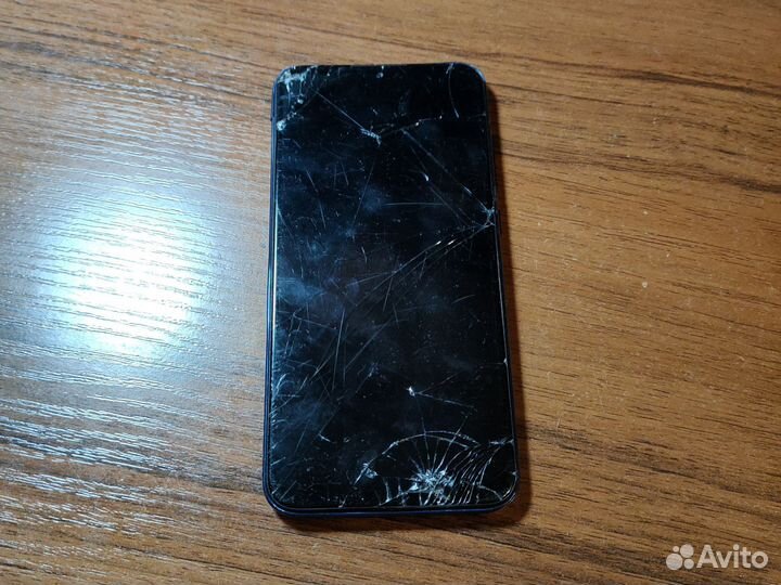 Xiaomi Mi Play, 4/64 ГБ
