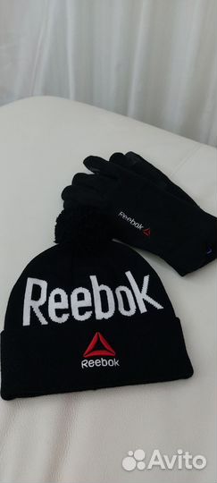 Шапки мужские вязаные двойные Reebok с помпоном
