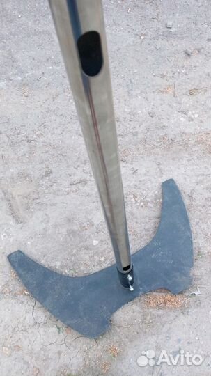 Подставка для рекламного телевизора