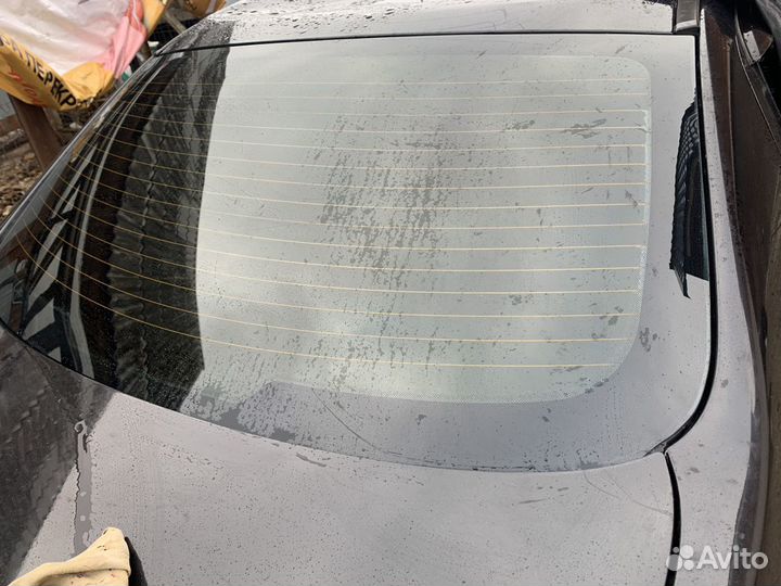 Заднее стекло с подогревом Peugeot 206 седан