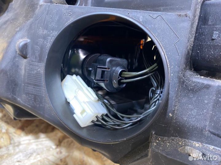 Фара ксеноновая Audi A5 купе 2.0 2010