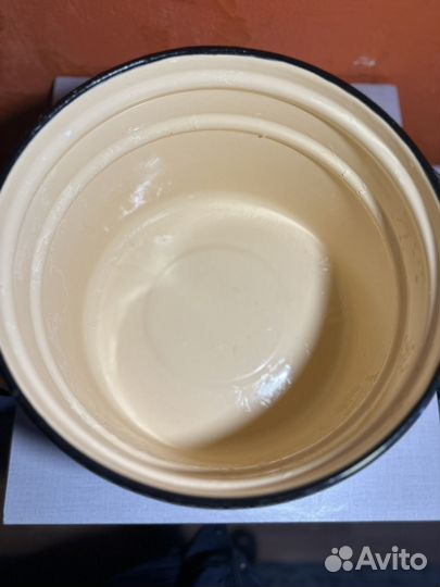 Кастрюля эмалированная