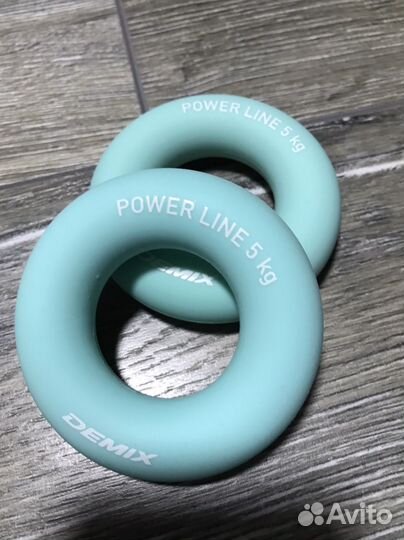 Гантели, эспандер, секундомер