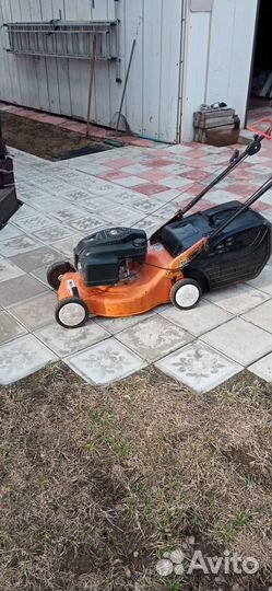 Газонокосилка бензиновая бу