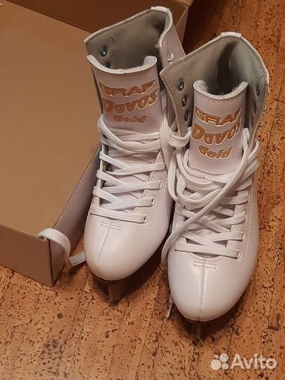 Коньки фигурные Graf размер 36