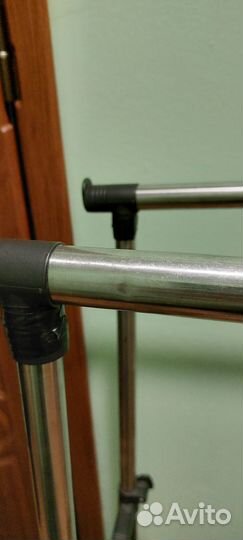 Стойка для вещей, вешалка, вешало бу на колесиках