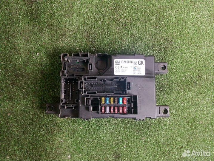 Блок предохранителей Opel Corsa 1.4 2007