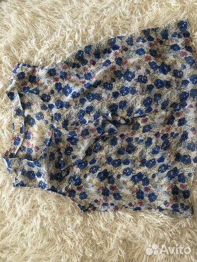 Костюм женский с юбкой и пиджаком