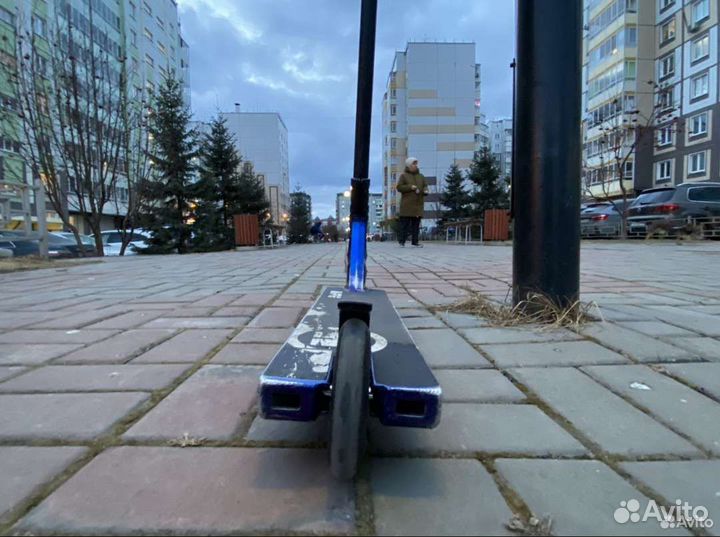 Трюковой самокат