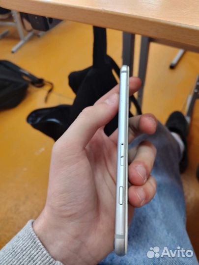 iPhone 6S, 32 ГБ