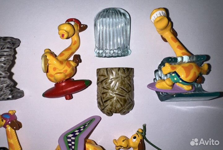 Серия киндер сюрприз Жирафы