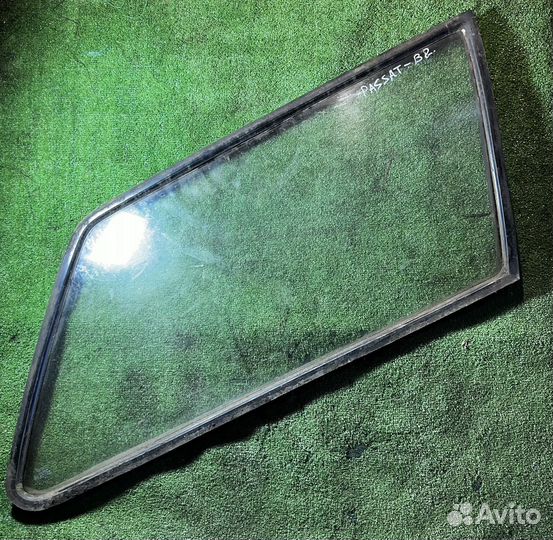 Стекло заднее правое Volkswagen Passat B2