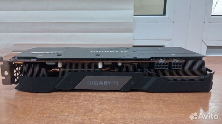 Видеокарта Gigabyte RX5700XT 8GB три кулера