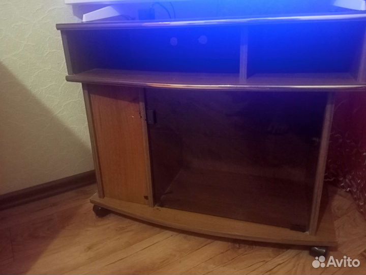 Тумбочка под телевизор бу