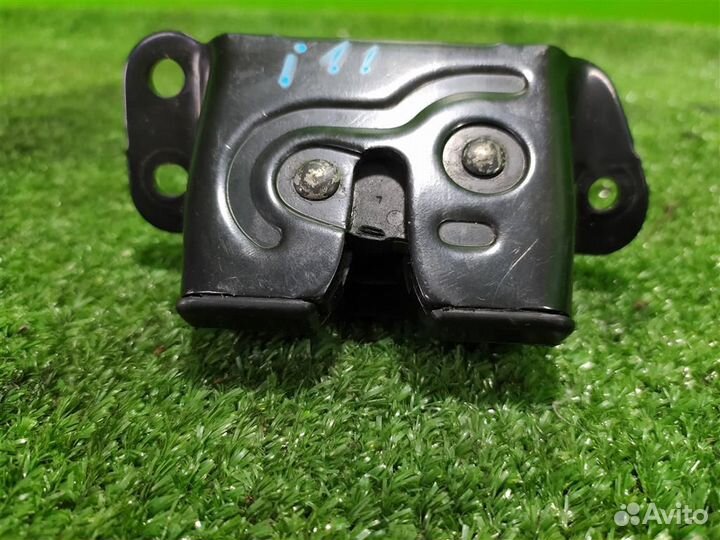 Замок крышки багажника Hyundai I20 2009