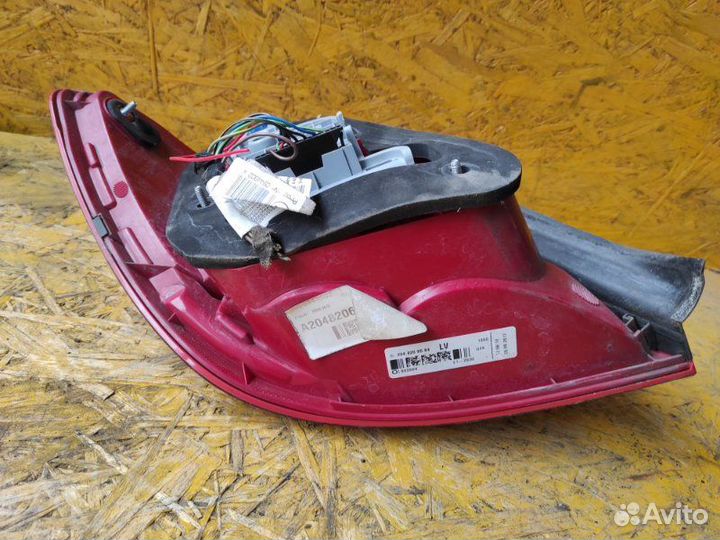 Фонарь правый Mercedes C-Class S 204 2.2 OM651