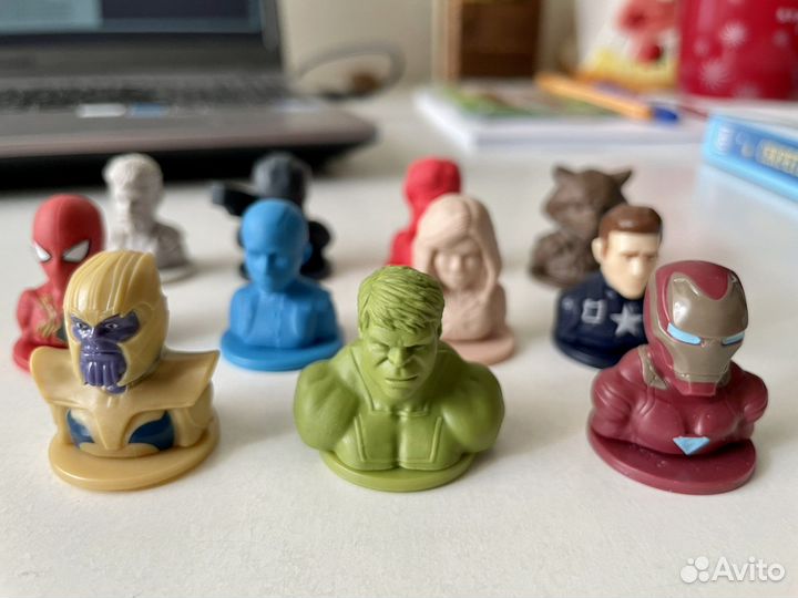 Набор коллекционных фигурок 