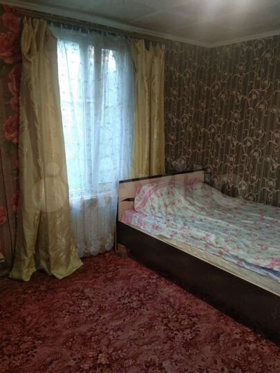 Дом 30 м² на участке 5 сот.