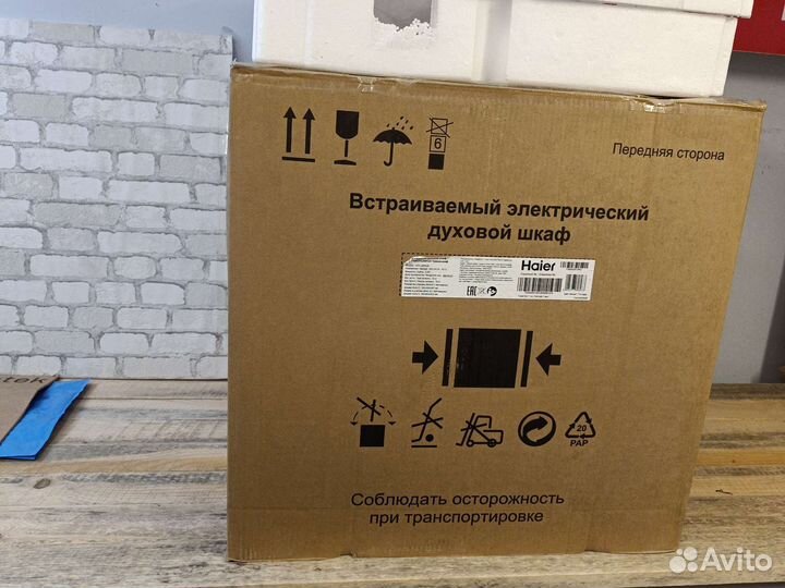 Новый духовой шкаф Haier HOX-L06NGB