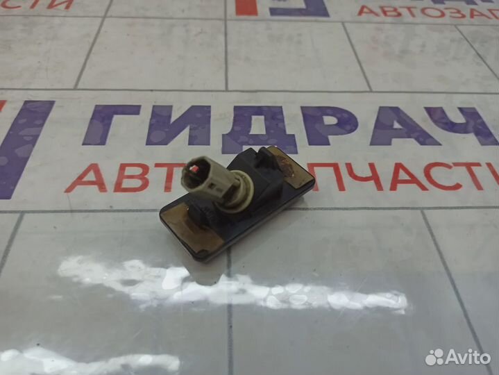 Фонарь подсветки номера Toyota Land Cruiser (J100) 81270-60330