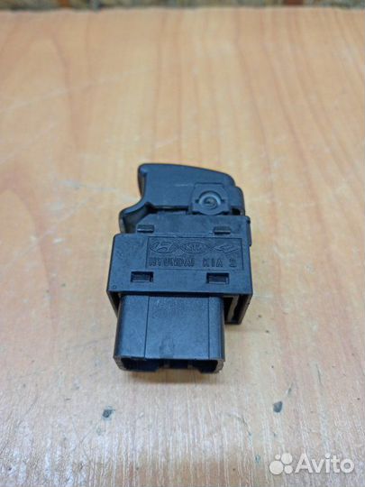 Кнопка стеклоподъемника Kia Sorento (JC) 2.5