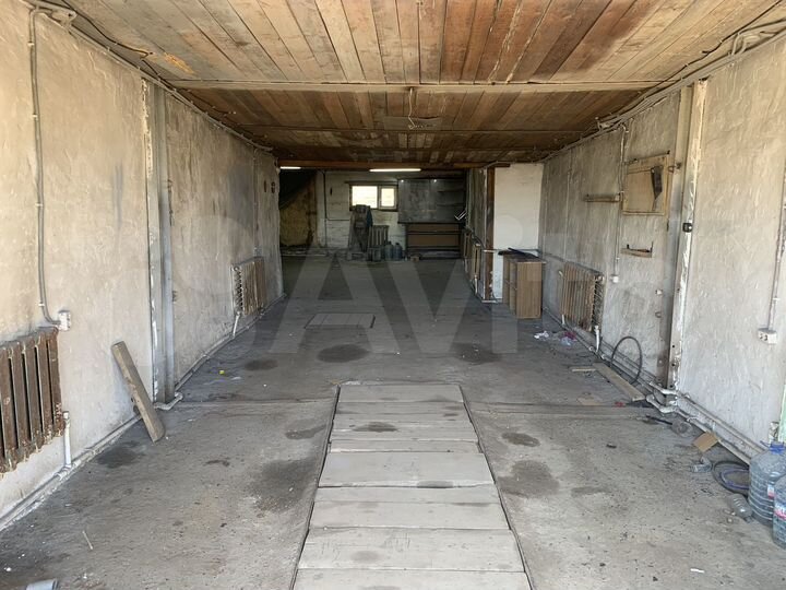 Гараж, > 30 м²