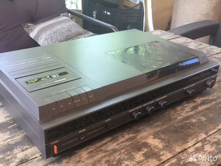 Музыкальный центр-проигрыватель philips f1141
