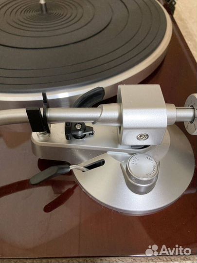 Teac TN-350 analog turntable