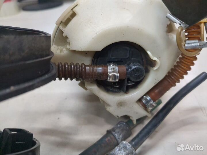 Насос топливный электрический Volkswagen Passat 4