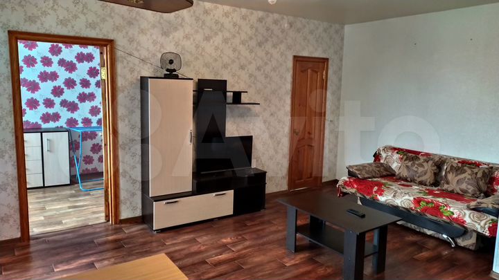 2-к. квартира, 42 м², 4/4 эт.