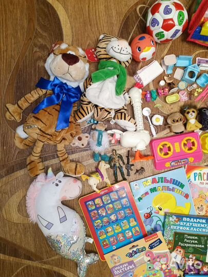 Пакет игрушек развивающих,музыкальных