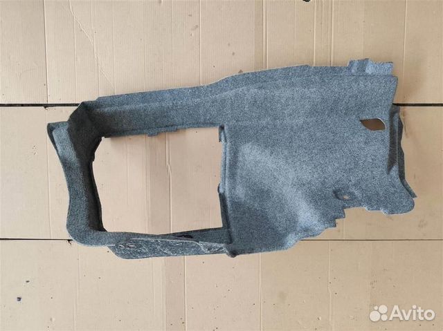 Обшивка багажника правая BMW 3-серия E90/E91 2004