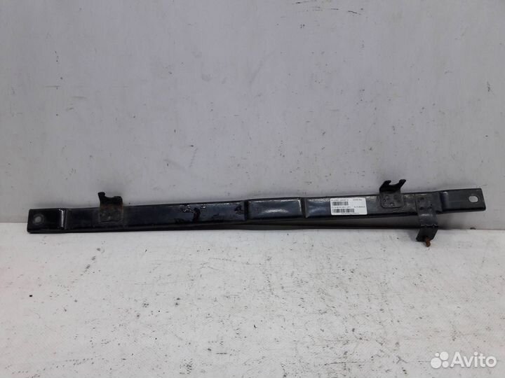 Кронштейн радиатора Лада Гранта 2011