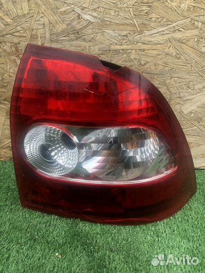 Фонарь задний правый с дефектом LADA Priora