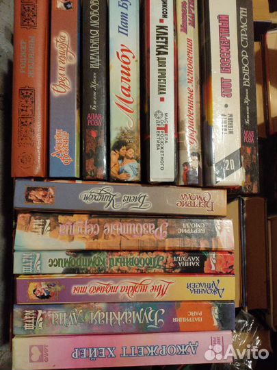 Книги (детектив, приключения, любовные романы)