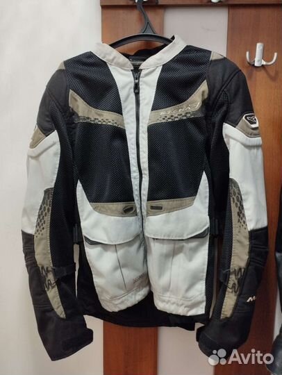 Продам мотокуртку сетчатую Macna